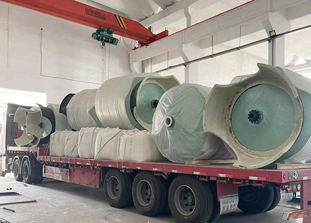 6套玻璃钢罐石英砂过滤器已全部装车，发货浙江衢州！