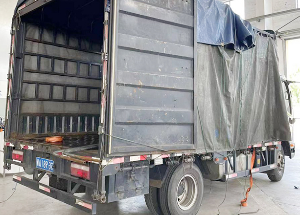 浙江宁波专车发货物化全程水处理器2套，定压补水机组1套