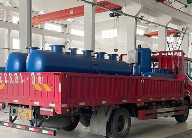 江苏常州专车直达分集水器4台，定压补水机组1套