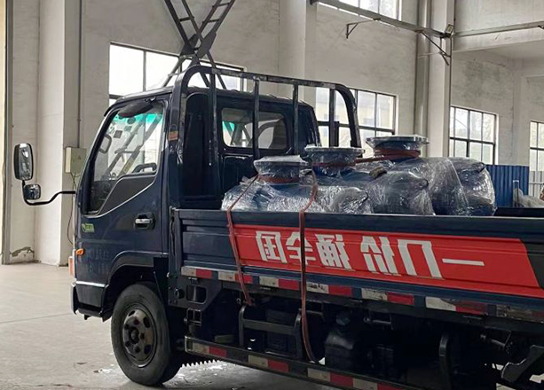 江苏无锡专车直达螺旋排气除污器3套